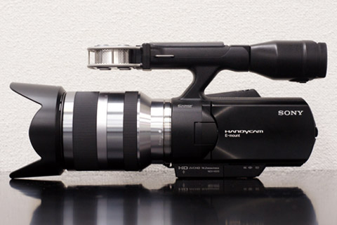 Eマウント・レンズ交換式ハイビジョンビデオカメラ NEX-VG10